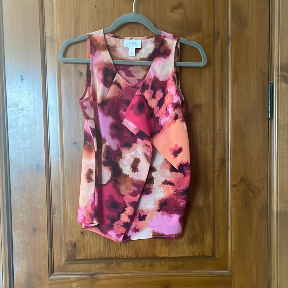 LOFT Women's Pink Floral Top
